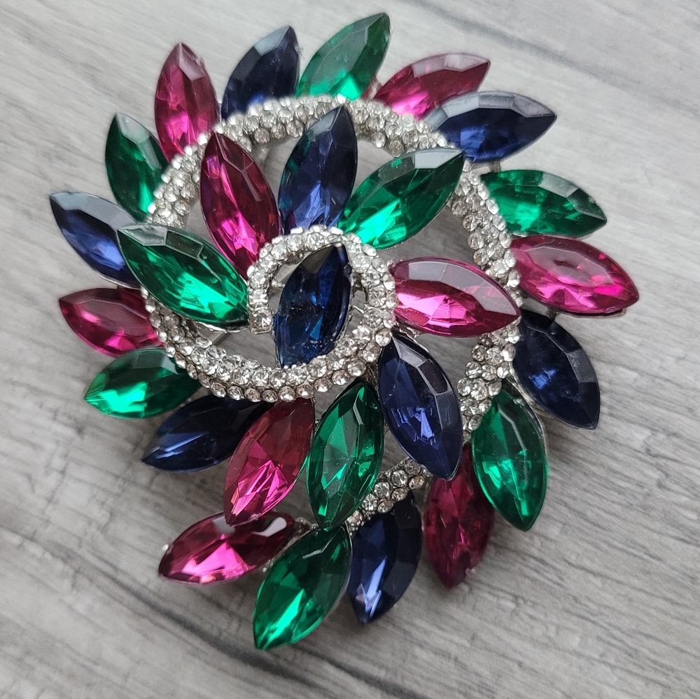 Beautiful crystal work Brooch pin
